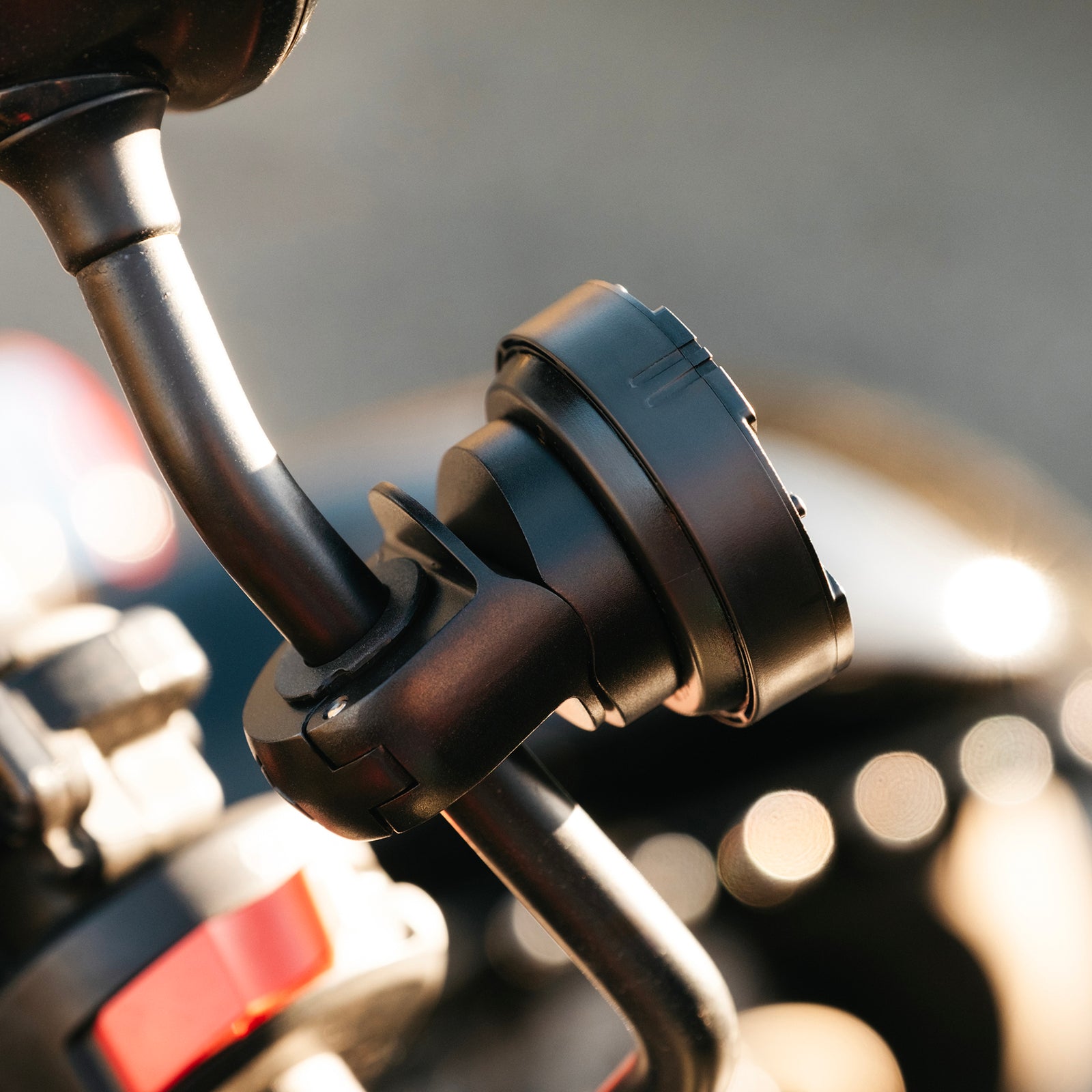 Beeline Mirror and Cross Bar Mount BLMNT3MXBAR#