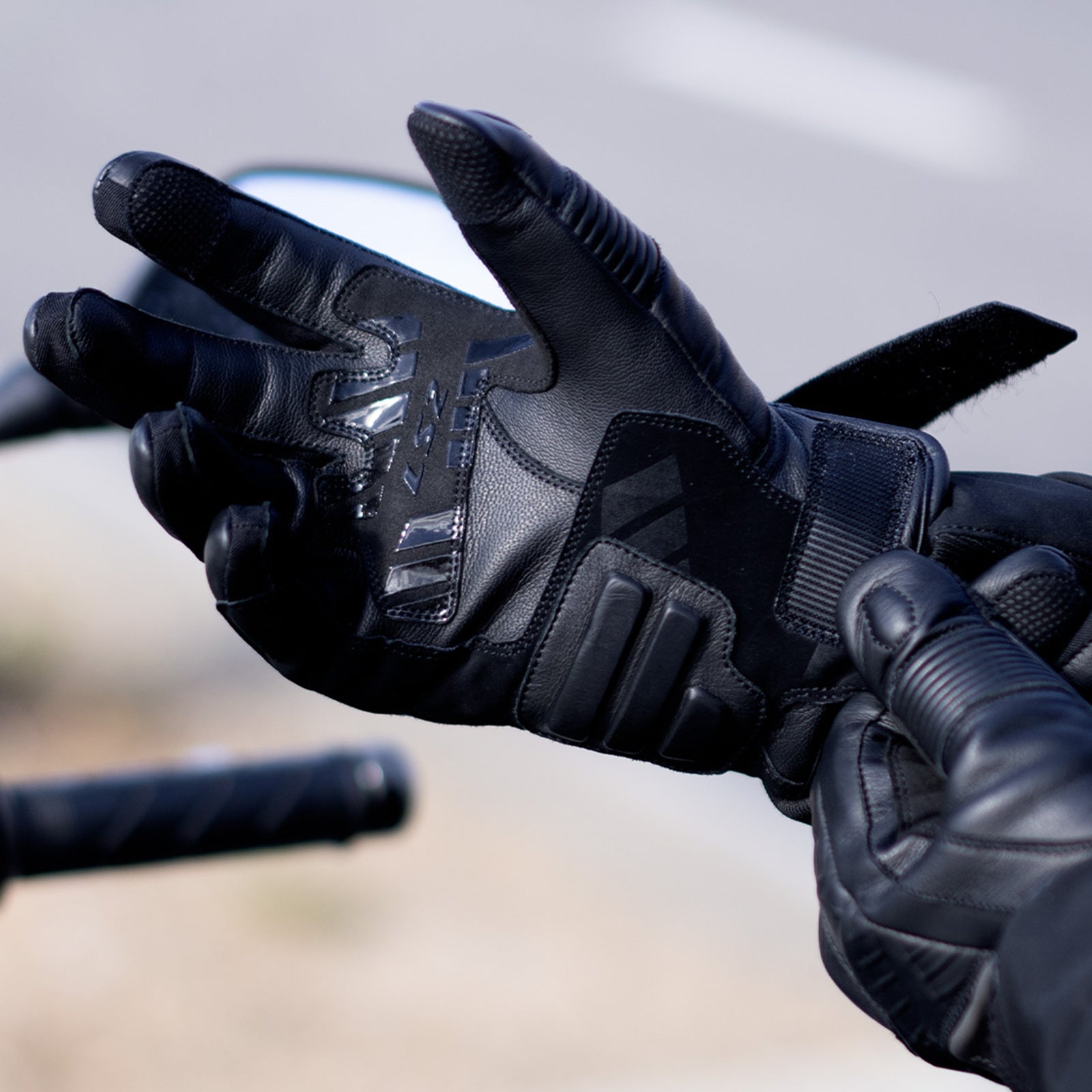 LS2 Octane Men's Waterproof Leather Gloves - Black (XL) LS2A70070W0112XL#