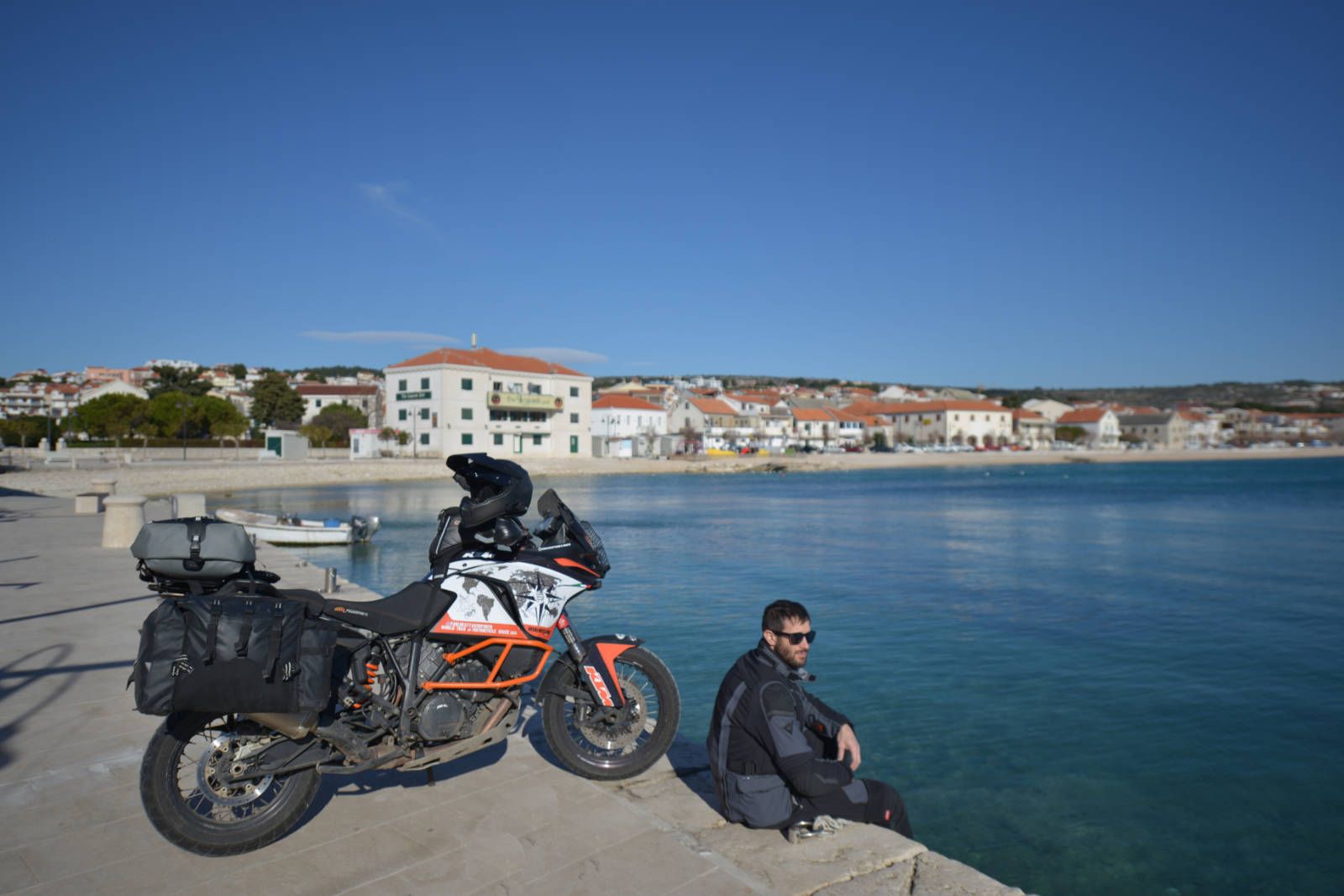 New GIANT LOOP Round The World Panniers - Black #GLRTW17