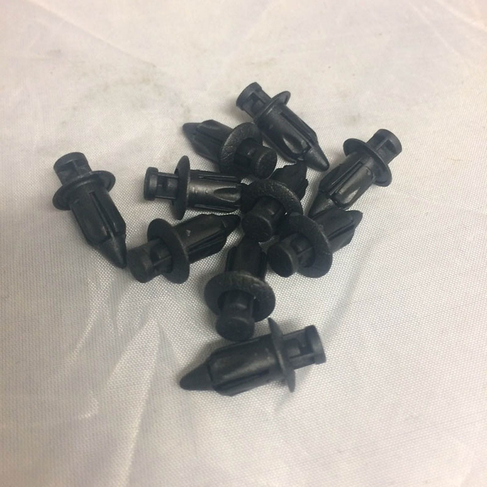 New WHITES Nylon Pry Rivets - M6 (10 Pack) #HWPPR6P